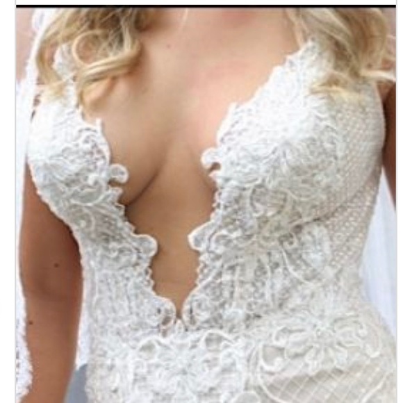 Bride Dress - Picture 1 of 5